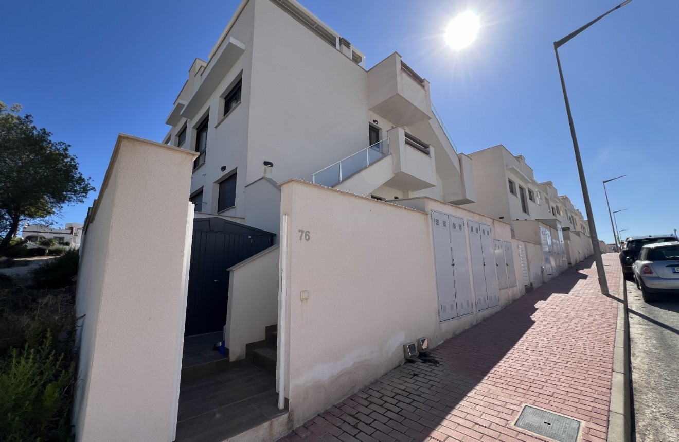 Z drugiej ręki - Bungalow -
Torrevieja - Costa Blanca