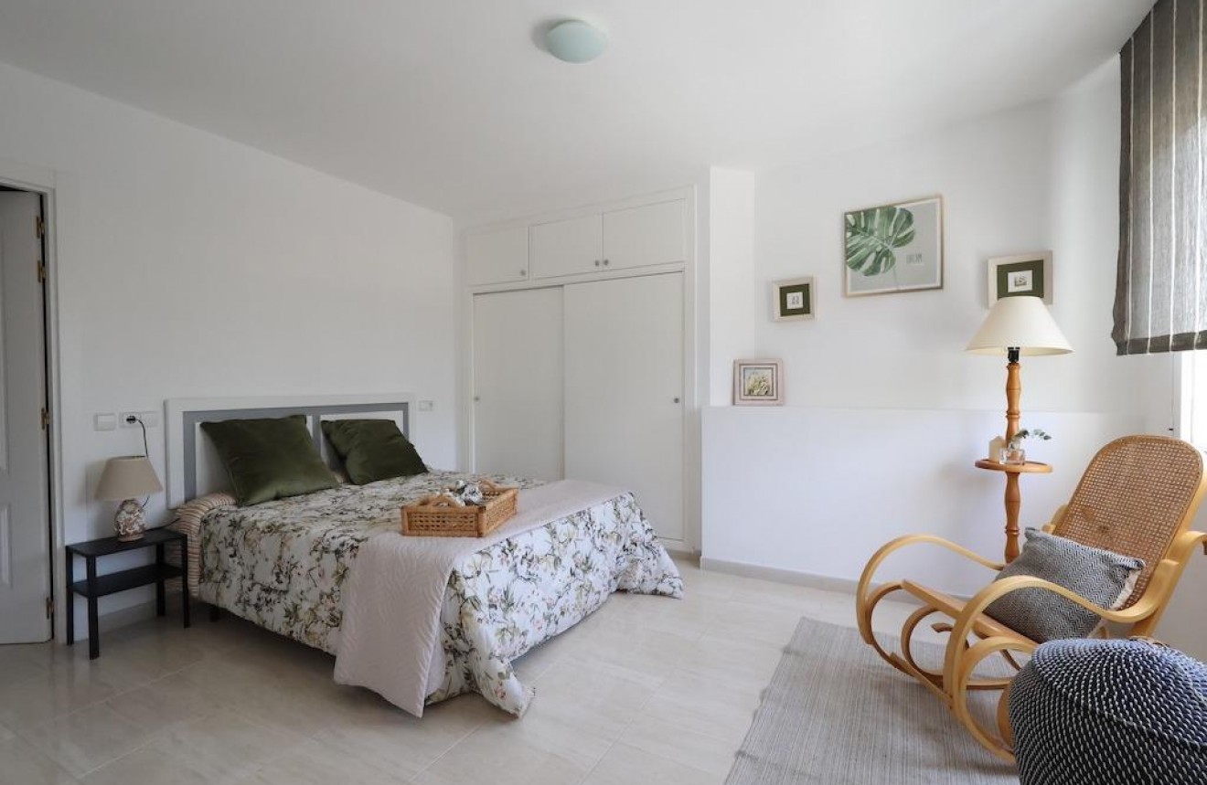 Tweedehands - Appartement / flat -
Torrevieja - Costa Blanca