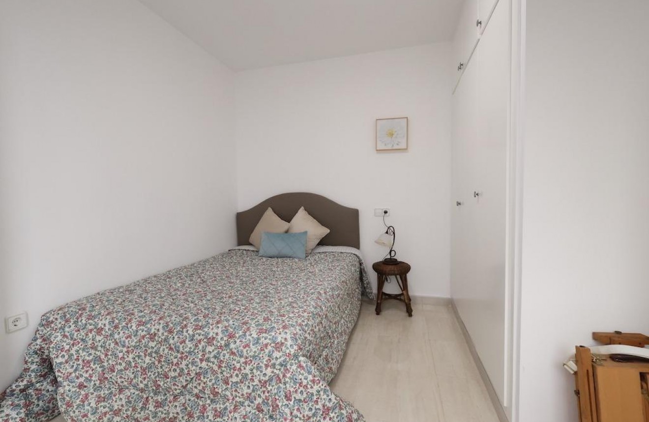 Resale - Apartment / flat -
Torrevieja - Costa Blanca