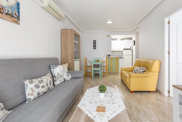 Resale - Apartment / flat -
Torrevieja - Estacion de autobuses