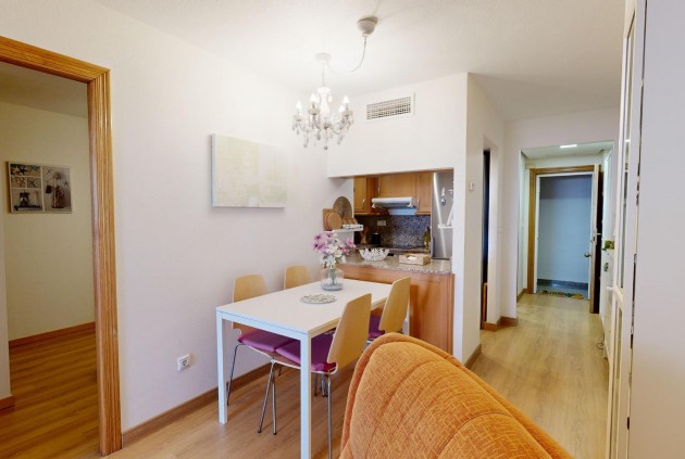 D'occasion - Appartement -
Torrevieja - Playa de los Locos