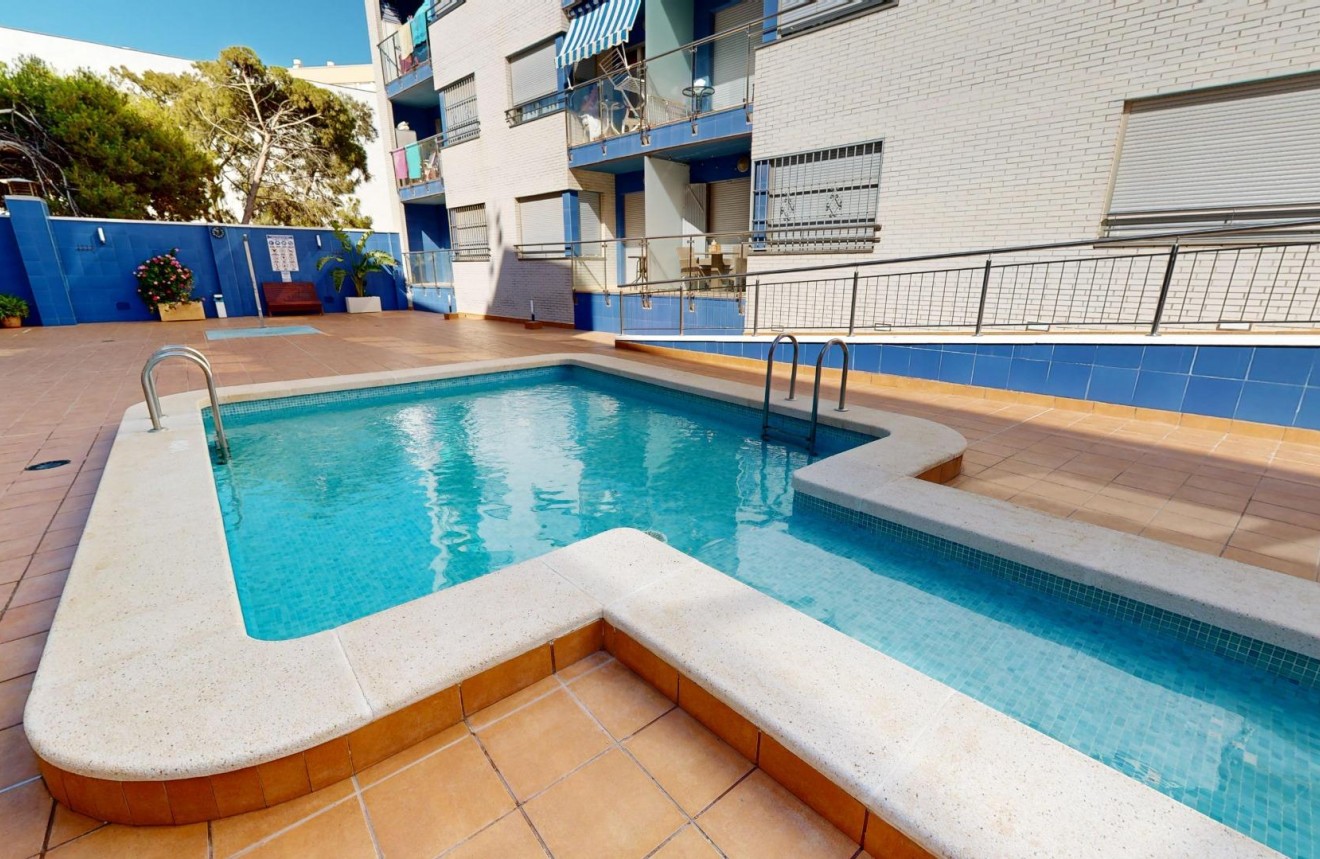 Tweedehands - Appartement / flat -
Torrevieja - Playa de los Locos