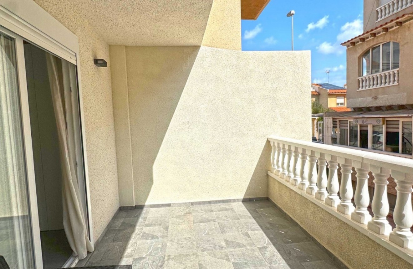 Resale - Apartment / flat -
Torrevieja - Costa Blanca