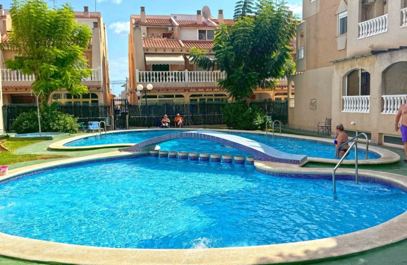 Resale - Apartment / flat -
Torrevieja - Costa Blanca