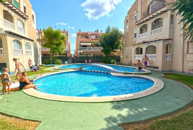 Resale - Apartment / flat -
Torrevieja - Costa Blanca