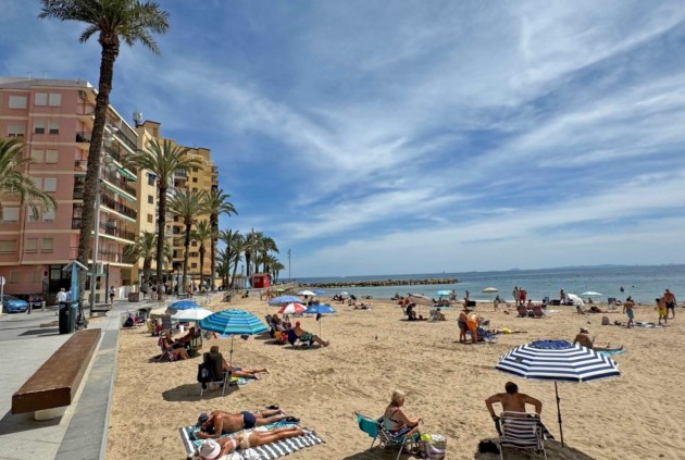 Z drugiej ręki - Mieszkanie w bloku -
Torrevieja - Costa Blanca