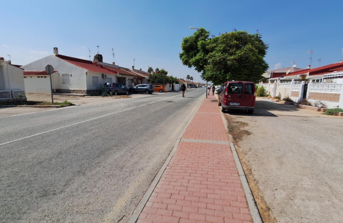 Segunda mano - Bungalow -
Torrevieja - Costa Blanca