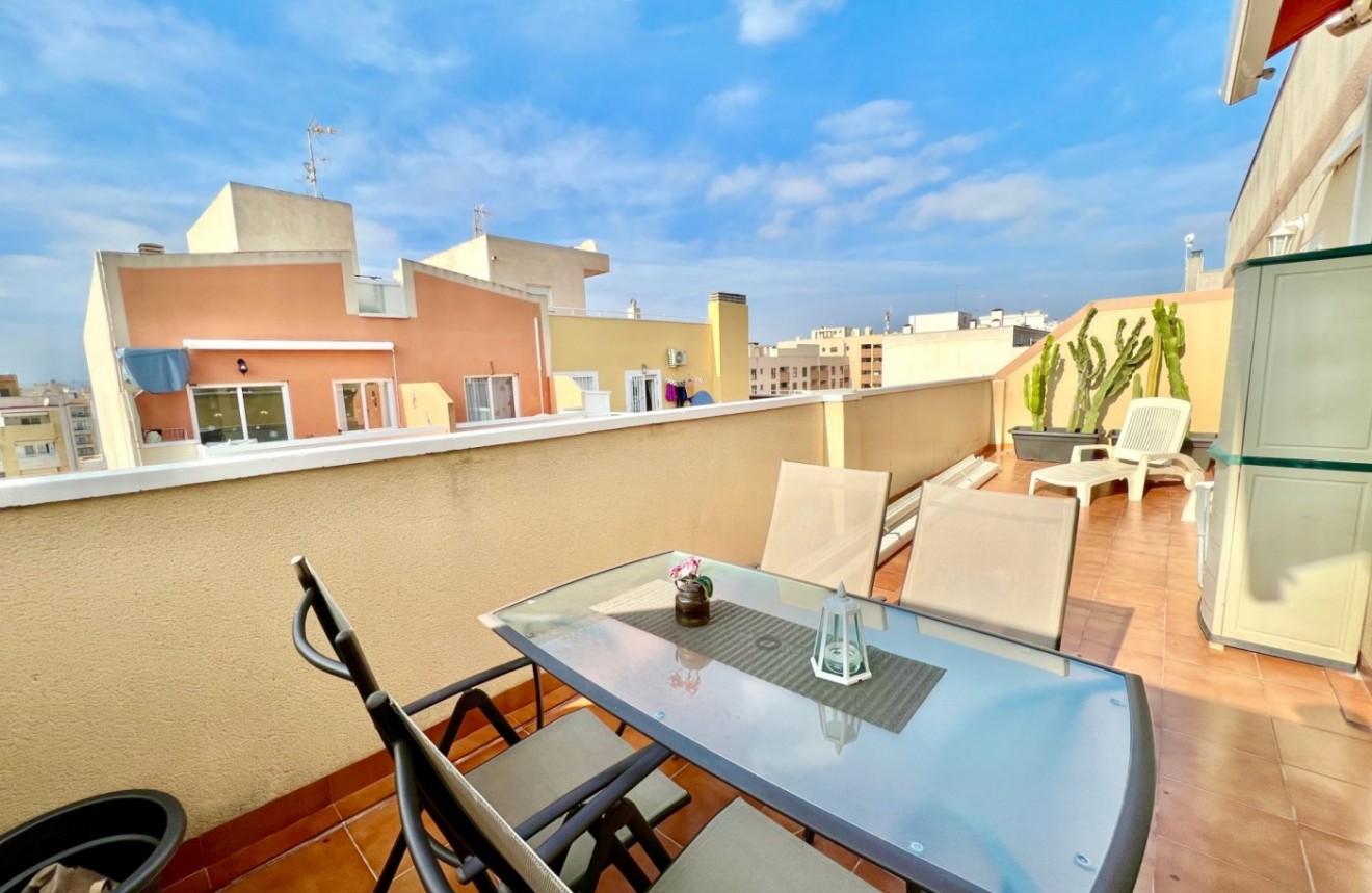 Tweedehands - Penthouse -
Torrevieja - Centro