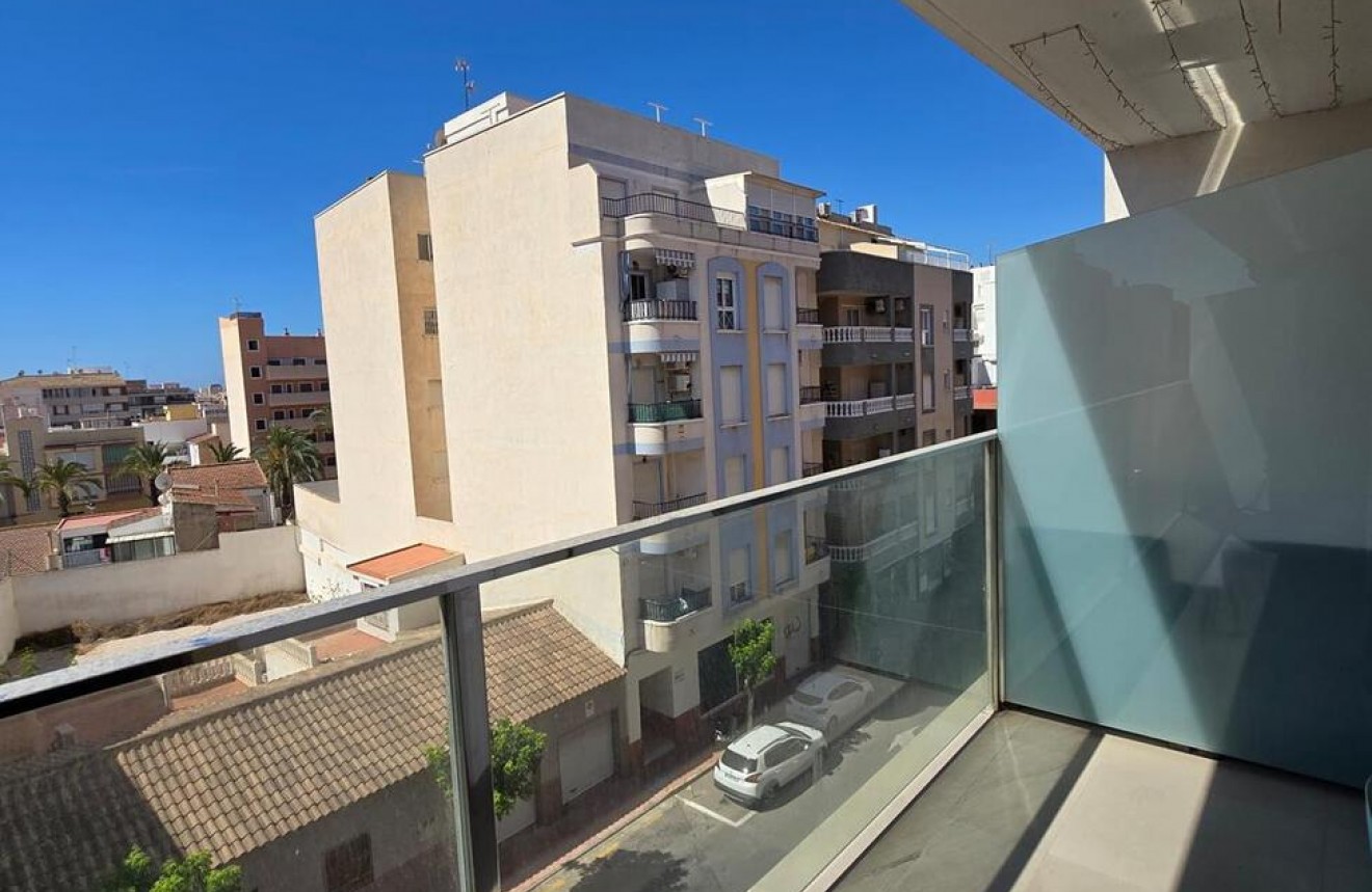 Aus zweiter Hand - Wohnung -
Torrevieja - CENTRE