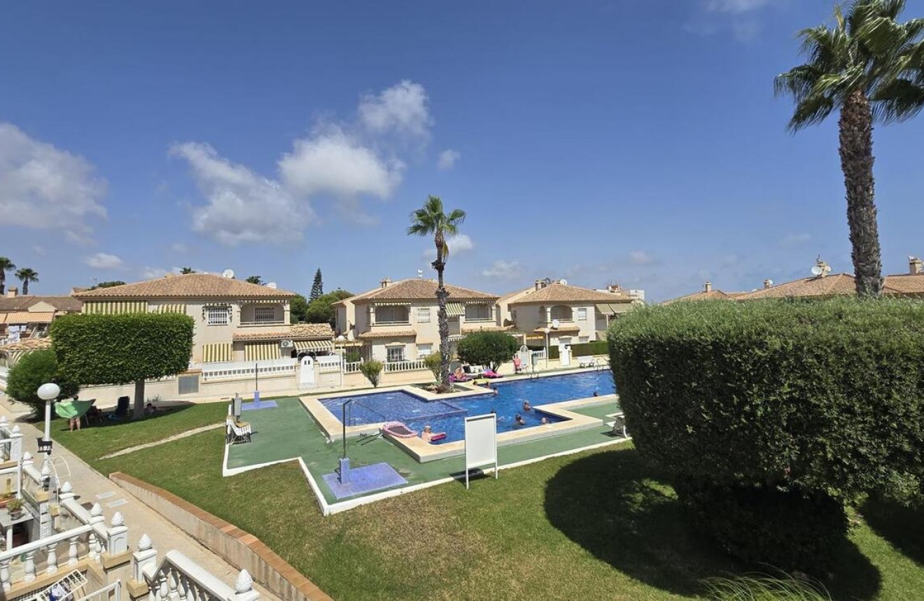 Tweedehands - Bungalow -
Torrevieja - Torreblanca