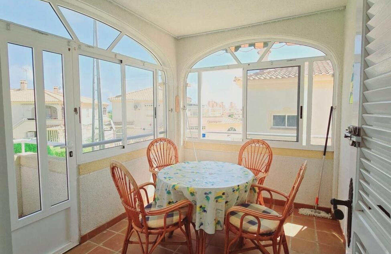 Resale - Bungalow -
Torrevieja - Torreblanca