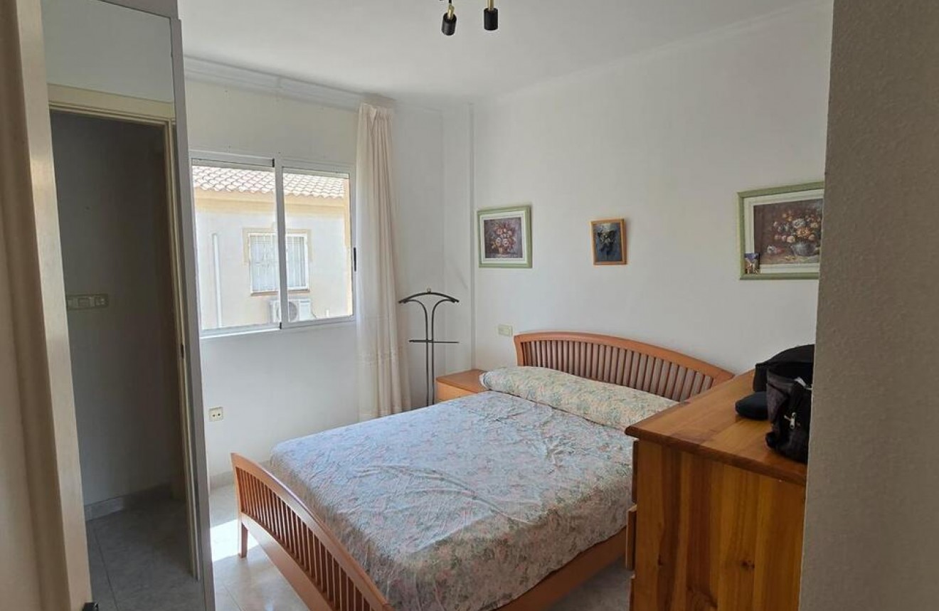 Tweedehands - Bungalow -
Torrevieja - Torreblanca