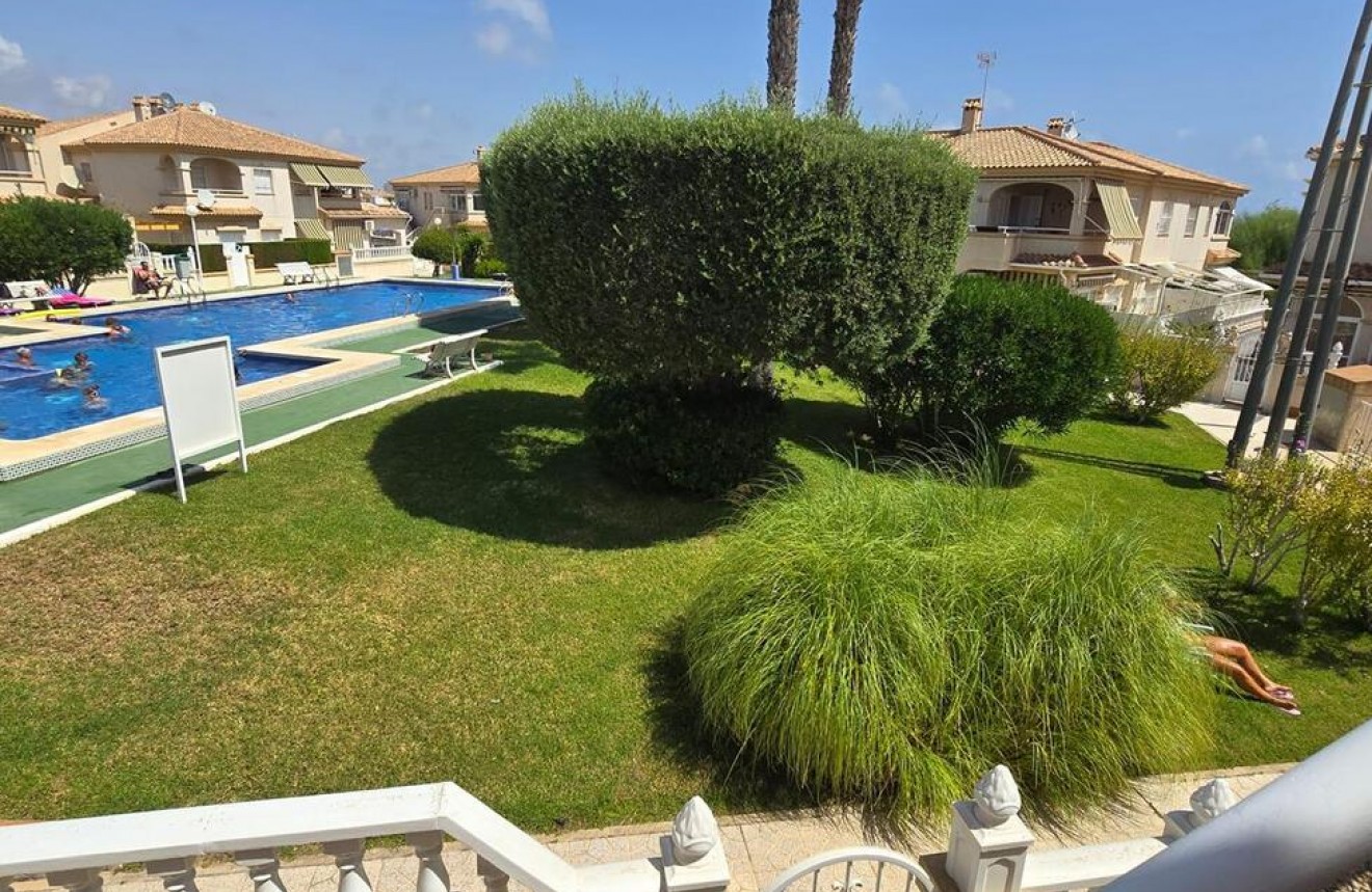 Tweedehands - Bungalow -
Torrevieja - Torreblanca