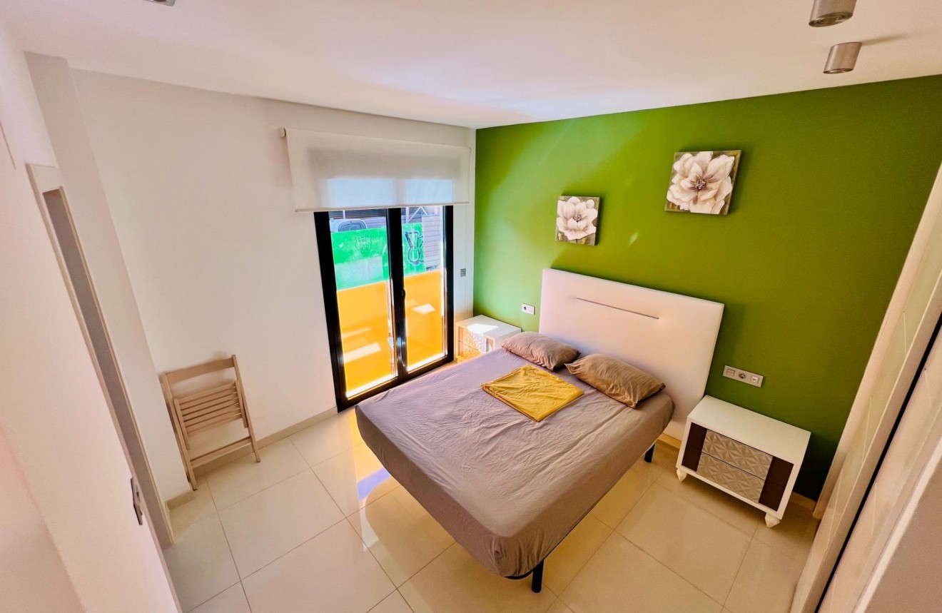 Aus zweiter Hand - Wohnung -
Torrevieja - Playa del Cura