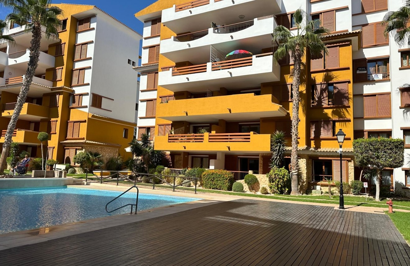 D'occasion - Appartement -
Torrevieja - Costa Blanca