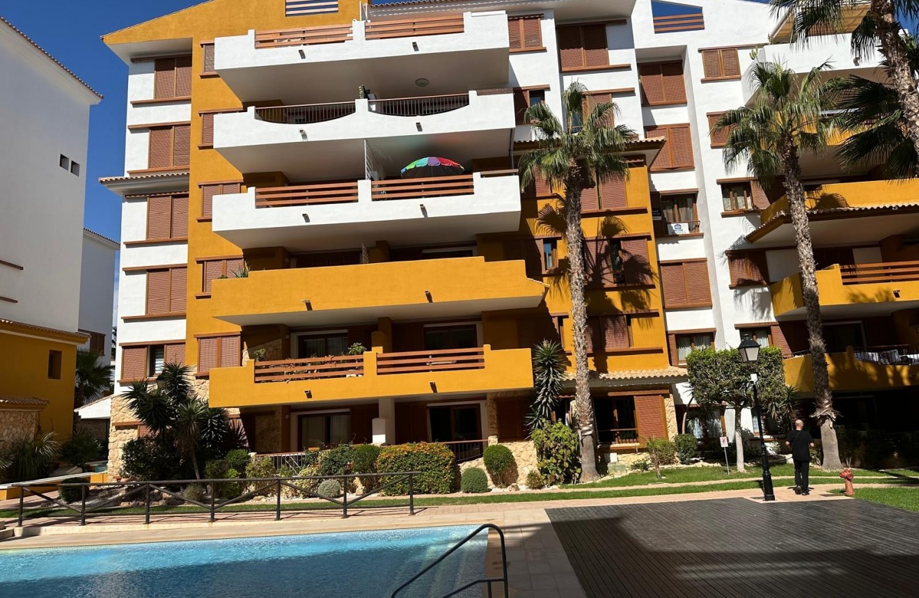 D'occasion - Appartement -
Torrevieja - Costa Blanca