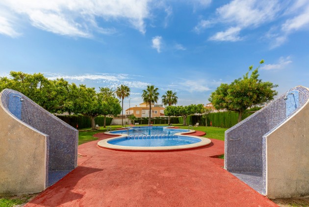 Z drugiej ręki - Bungalow -
Torrevieja - Costa Blanca