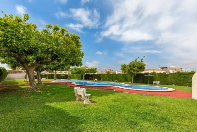 Z drugiej ręki - Bungalow -
Torrevieja - Costa Blanca