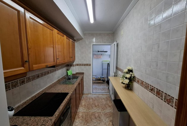 Tweedehands - Appartement / flat -
Torrevieja - Los altos