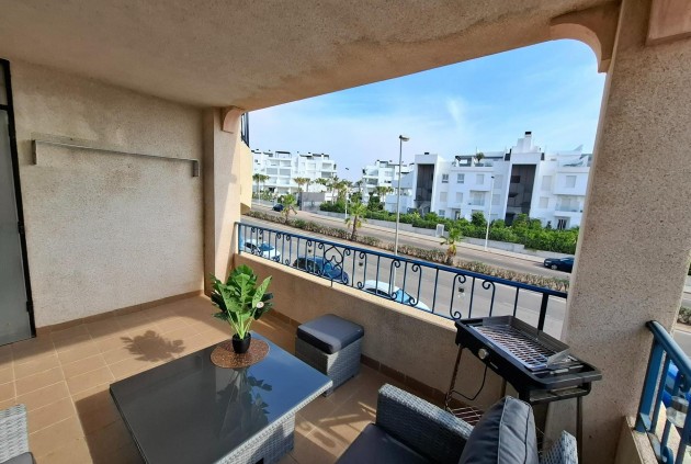 Resale - Apartment / flat -
Torrevieja - Los altos