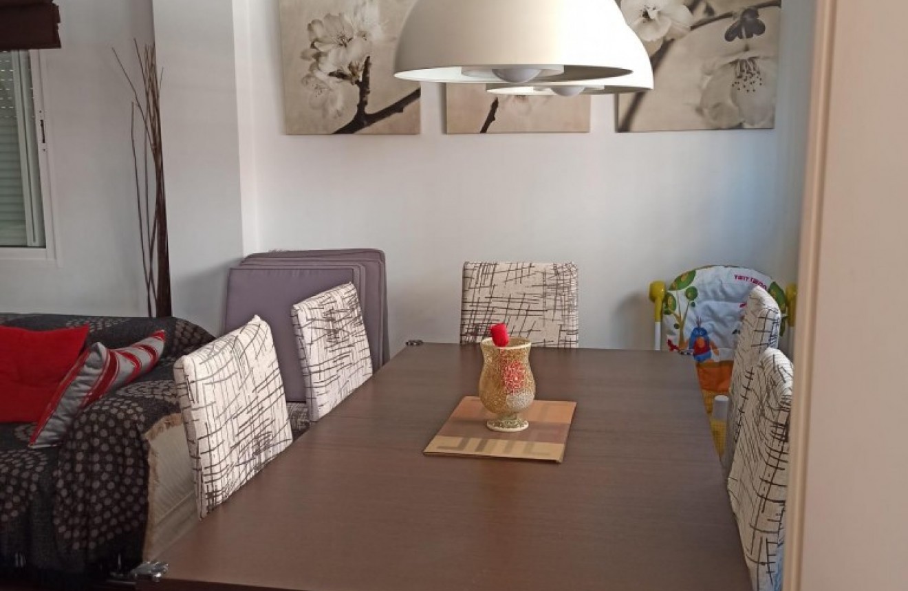 Resale - Chalet -
Torrevieja - Costa Blanca