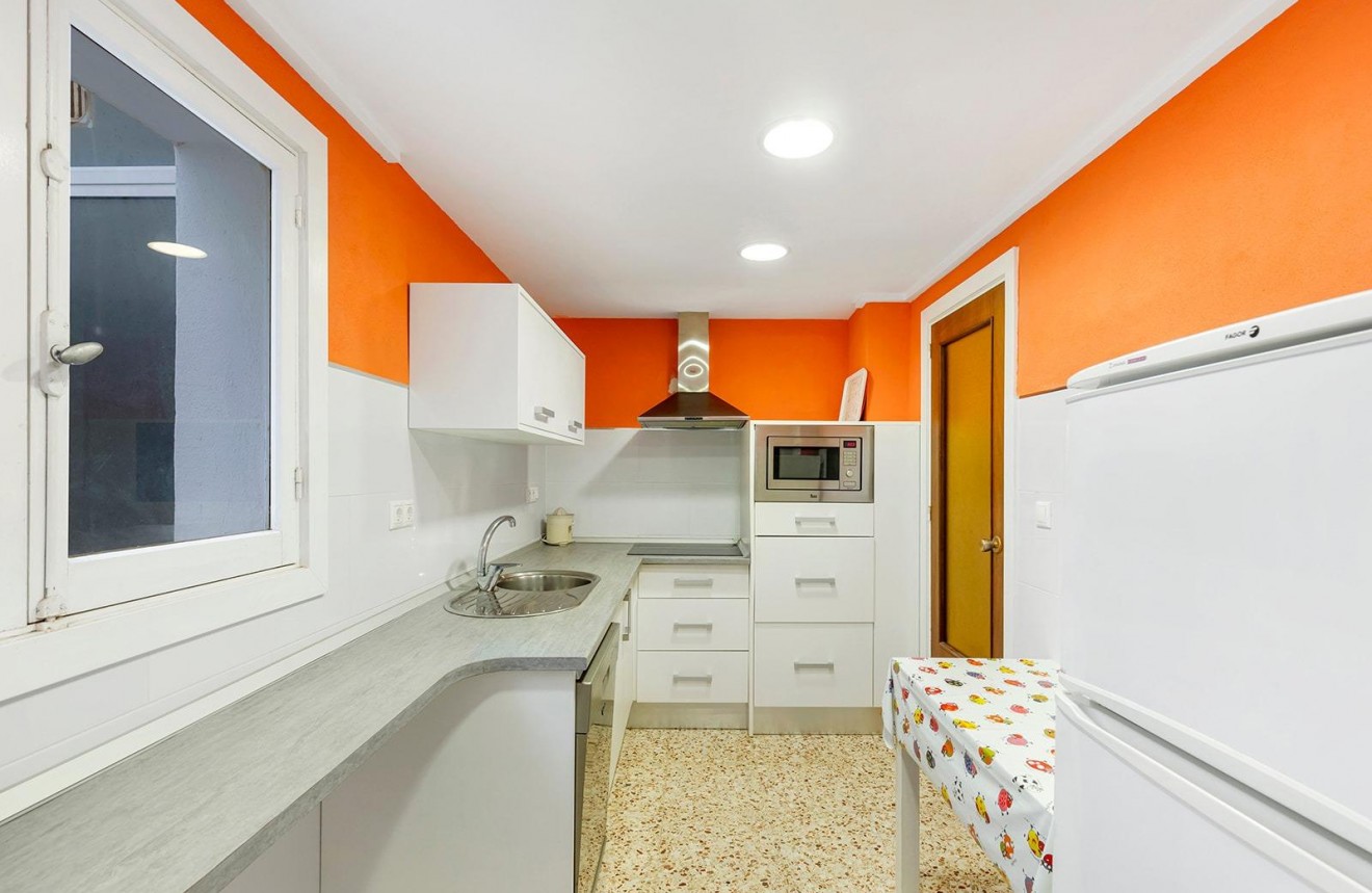 Tweedehands - Appartement / flat -
Torrevieja - Playa de los Locos