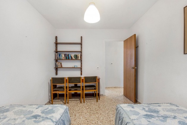 Segunda mano - Apartamento / piso -
Torrevieja - Playa de los Locos