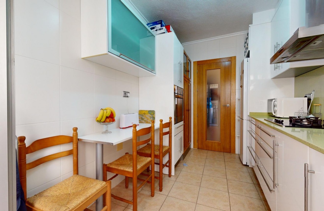 Resale - Apartment / flat -
Torrevieja - Playa del Cura