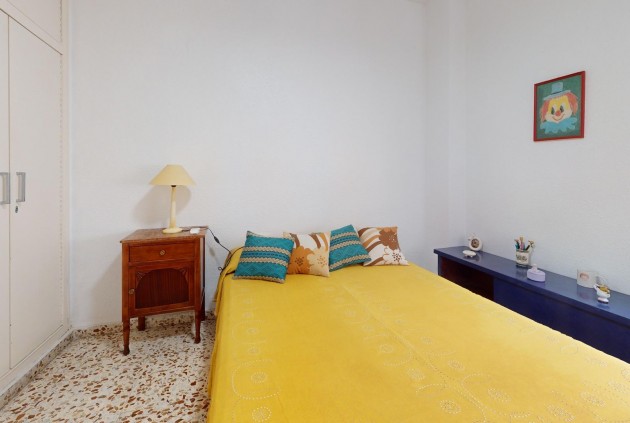 Aus zweiter Hand - Wohnung -
Torrevieja - Playa del Cura