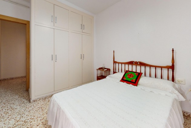 Aus zweiter Hand - Wohnung -
Torrevieja - Playa del Cura