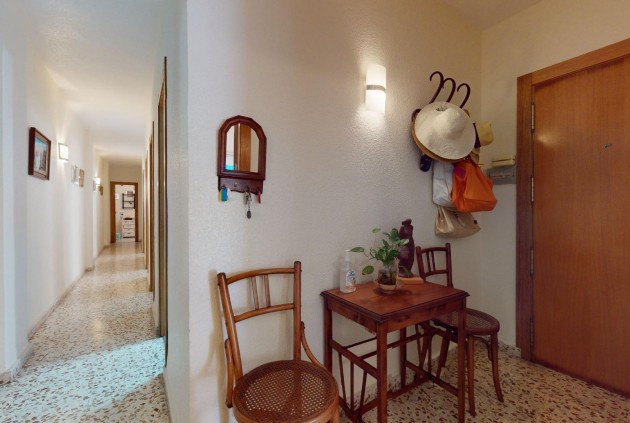 Tweedehands - Appartement / flat -
Torrevieja - Playa del Cura