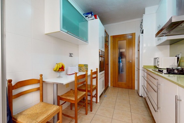 Resale - Apartment / flat -
Torrevieja - Playa del Cura