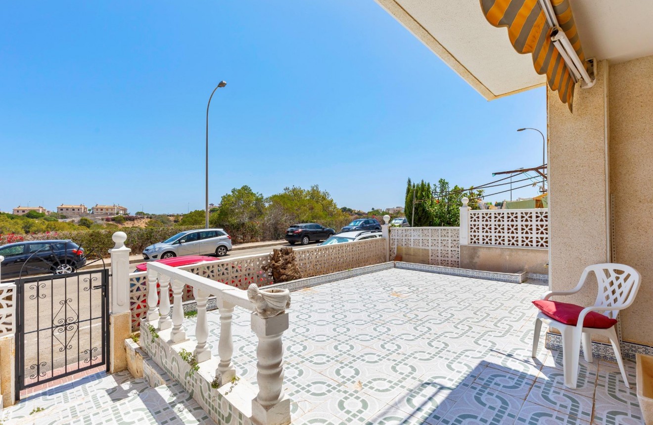 Resale - Apartment / flat -
Torrevieja - Torreblanca