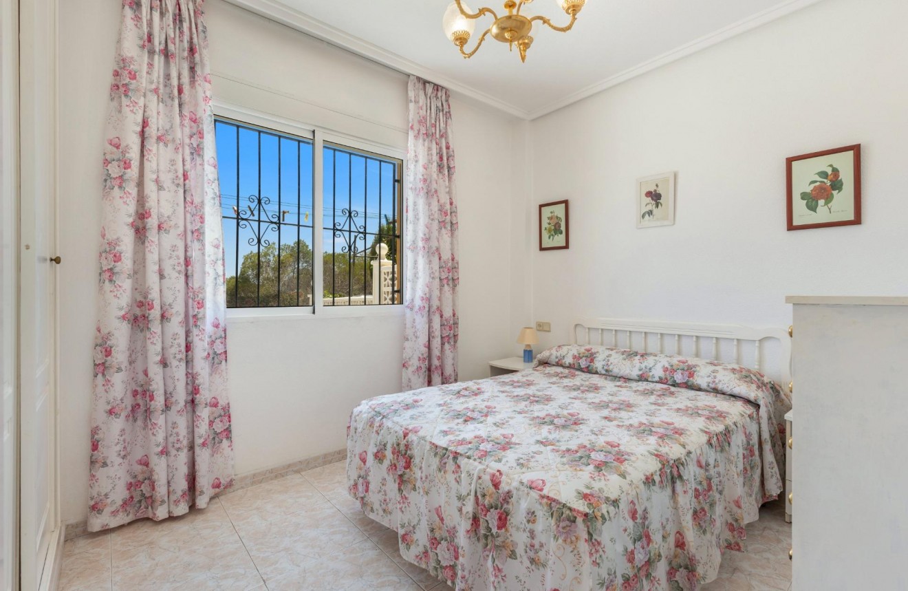 Tweedehands - Appartement / flat -
Torrevieja - Torreblanca