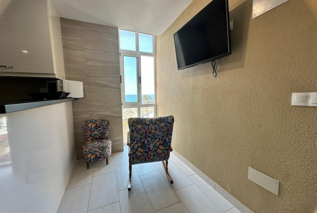 Tweedehands - Appartement / flat -
Torrevieja - Paseo maritimo