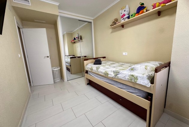 Aus zweiter Hand - Wohnung -
Torrevieja - Paseo maritimo