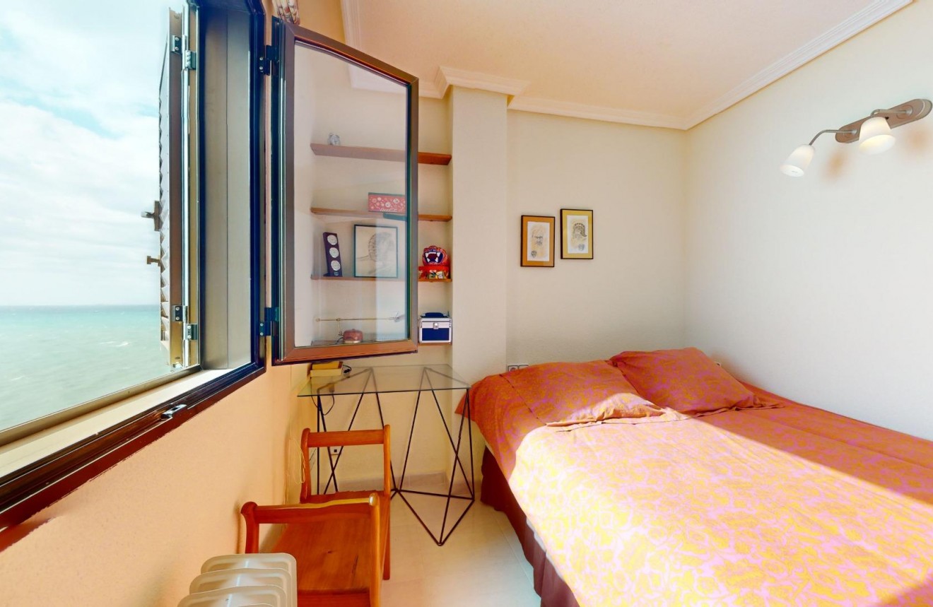 Aus zweiter Hand - Wohnung -
Torrevieja - Playa del Cura