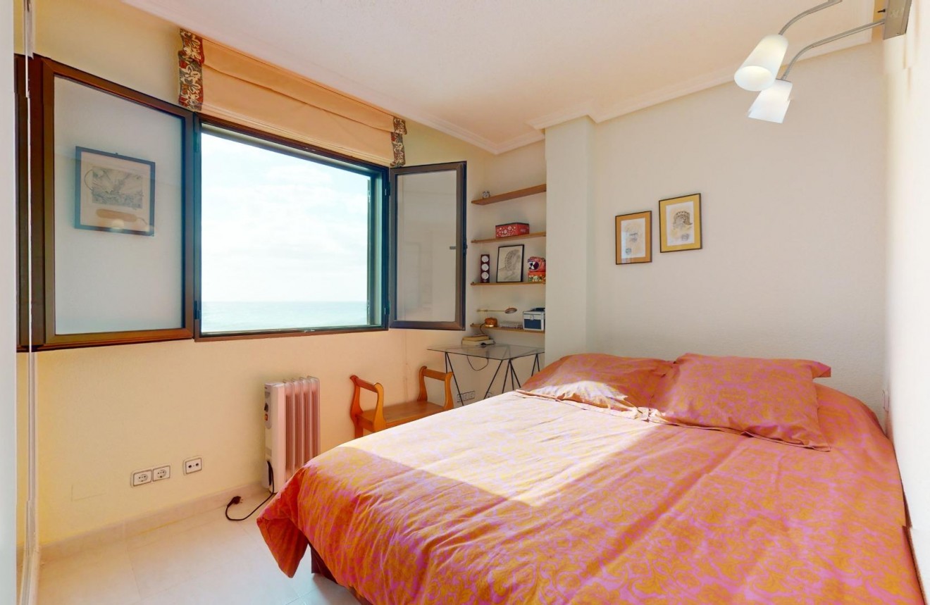 Aus zweiter Hand - Wohnung -
Torrevieja - Playa del Cura