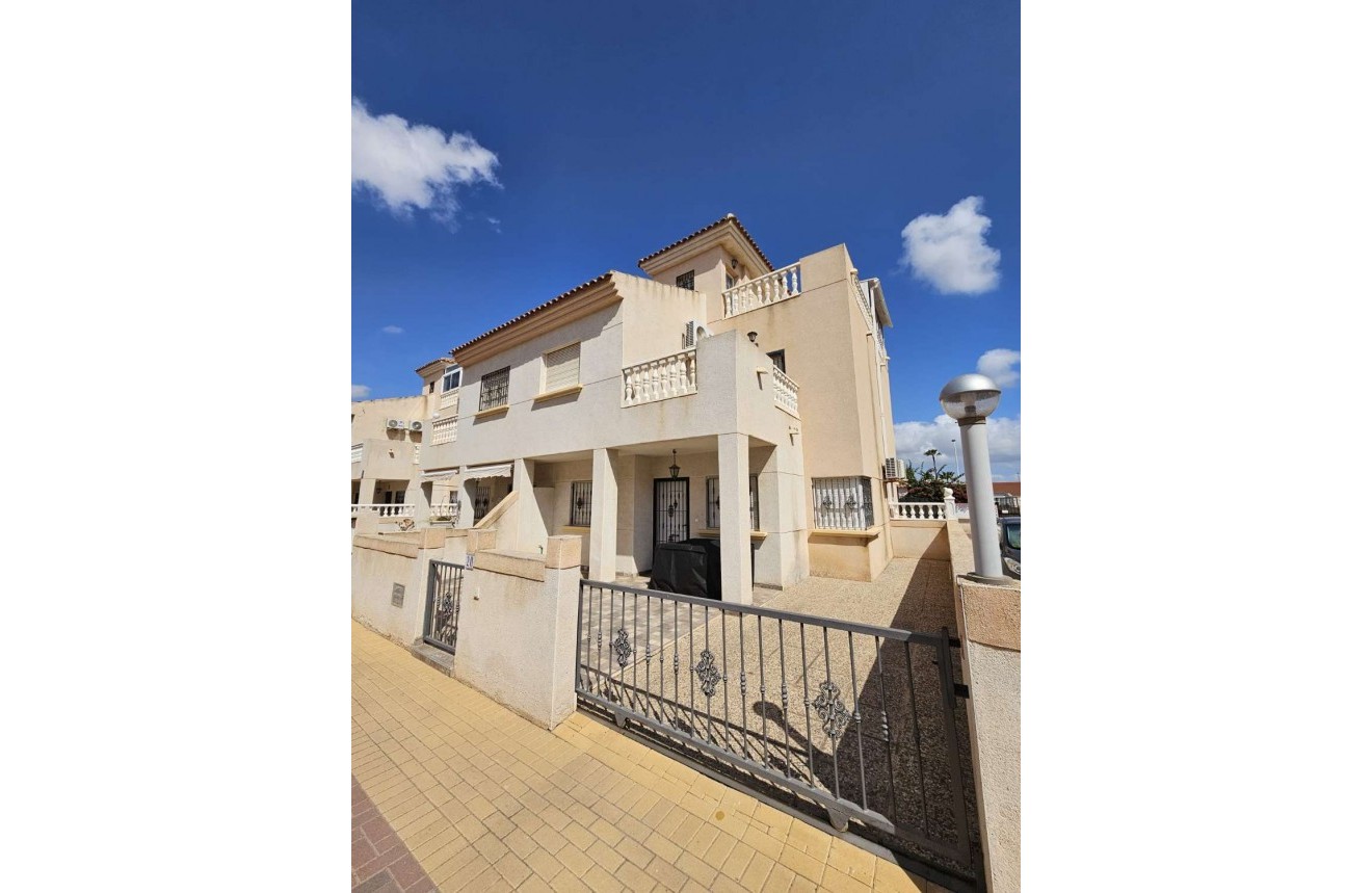 Z drugiej ręki - Bungalow -
Torrevieja - Costa Blanca