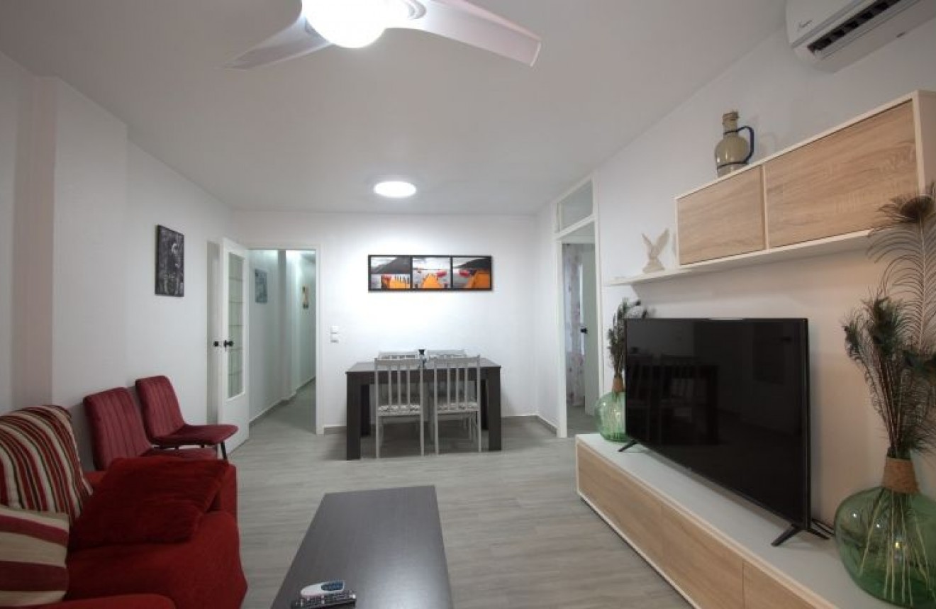 D'occasion - Appartement -
Torrevieja - Costa Blanca