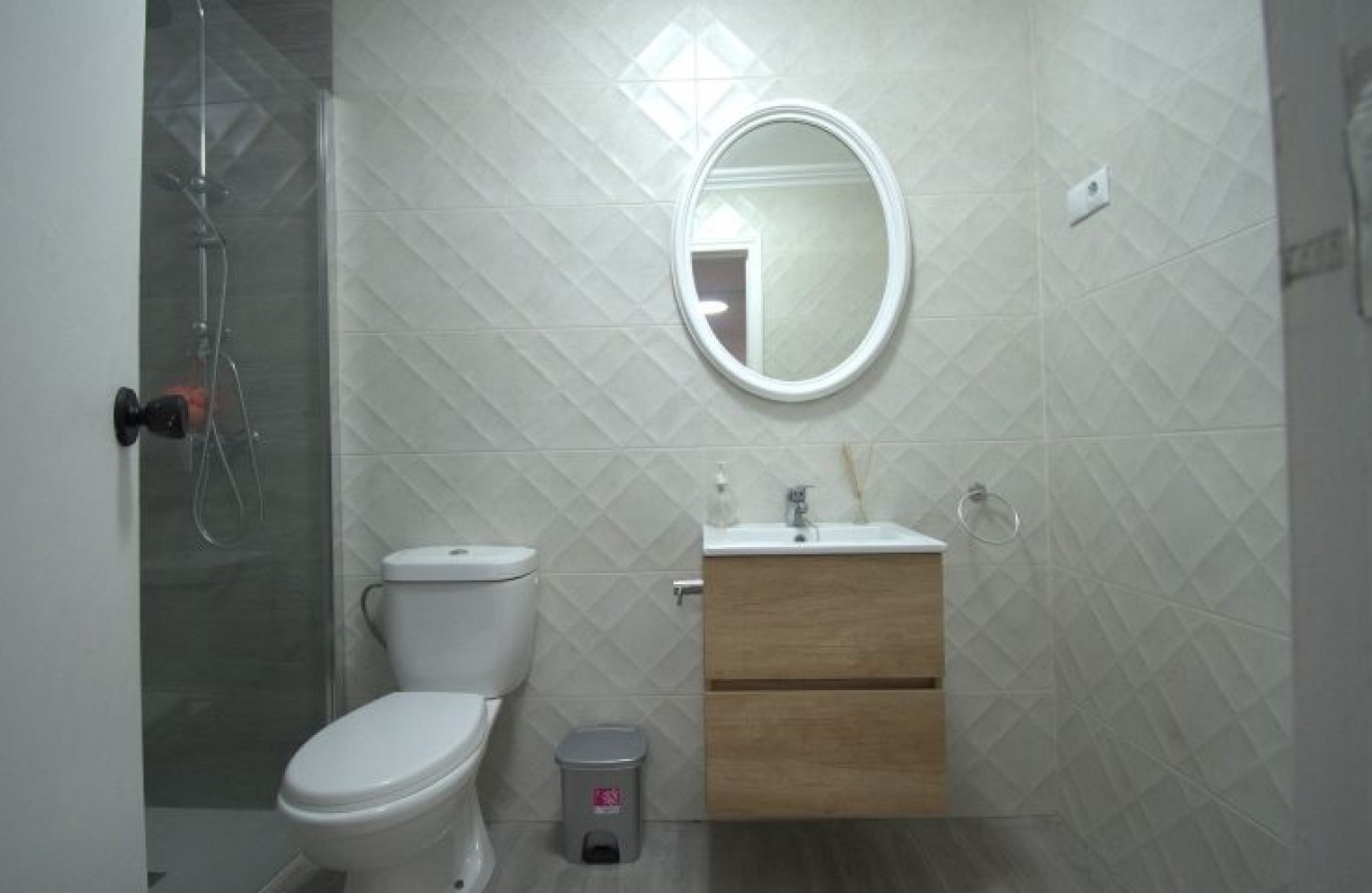 Resale - Apartment / flat -
Torrevieja - Costa Blanca