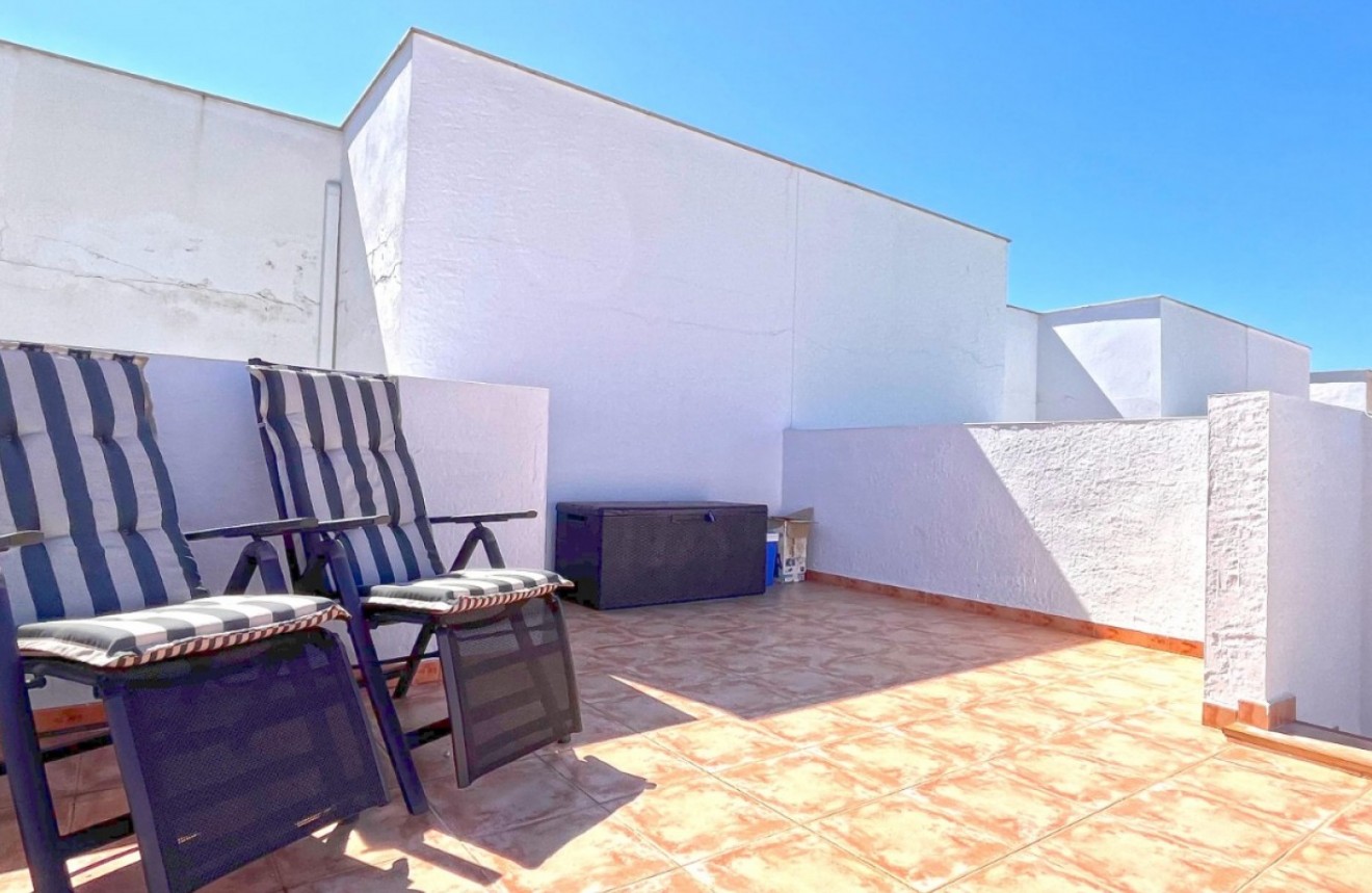 Resale - Chalet -
Torrevieja - Costa Blanca