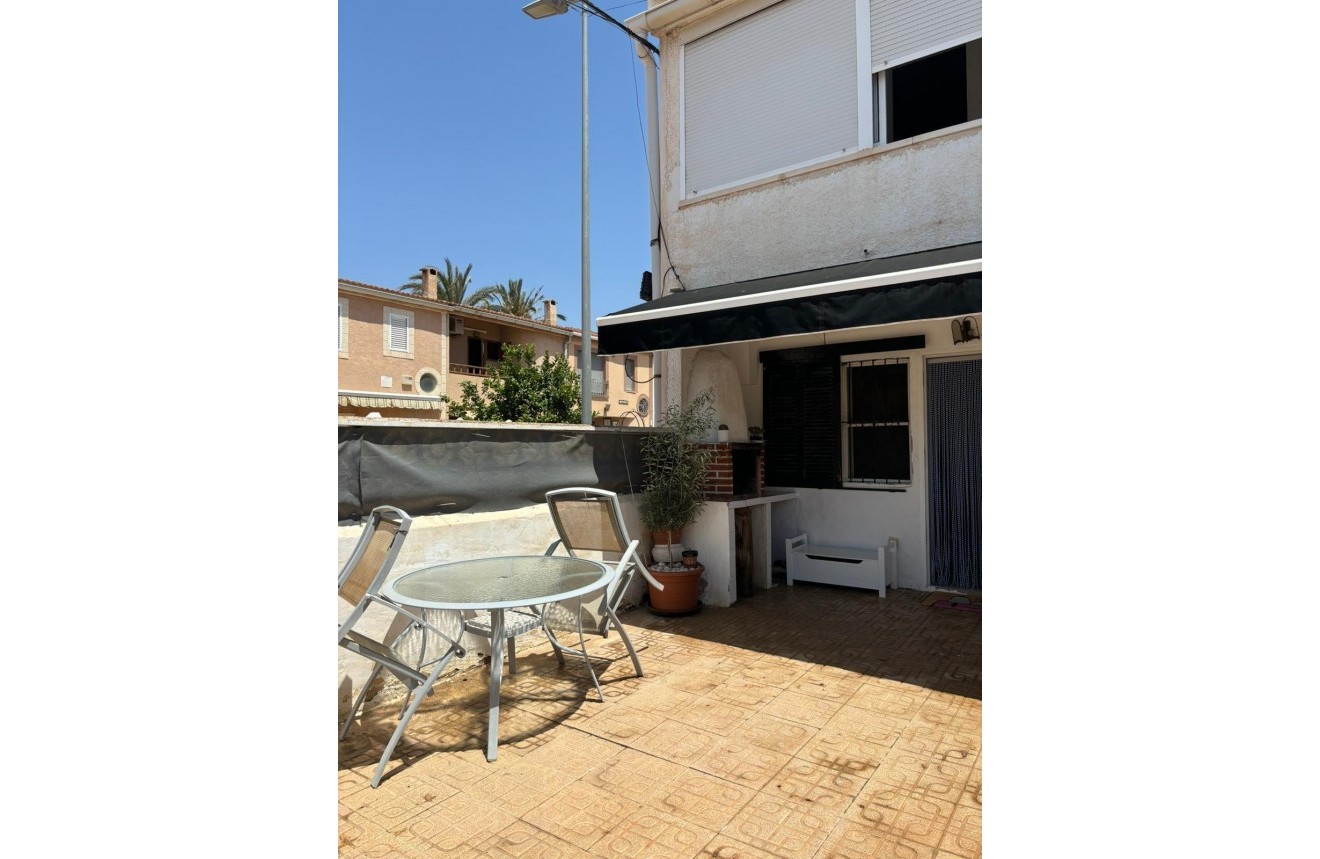 Resale - Chalet -
Torrevieja - Acequion