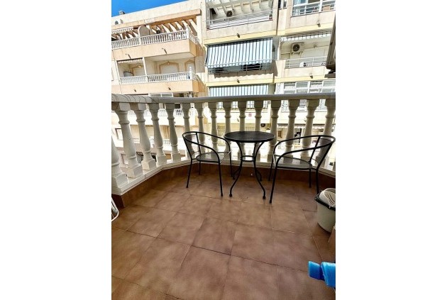 Resale - Apartment / flat -
Torrevieja - Costa Blanca