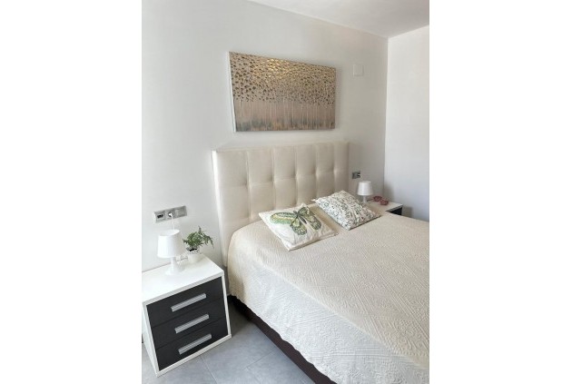 Tweedehands - Appartement / flat -
Torrevieja - La Mata