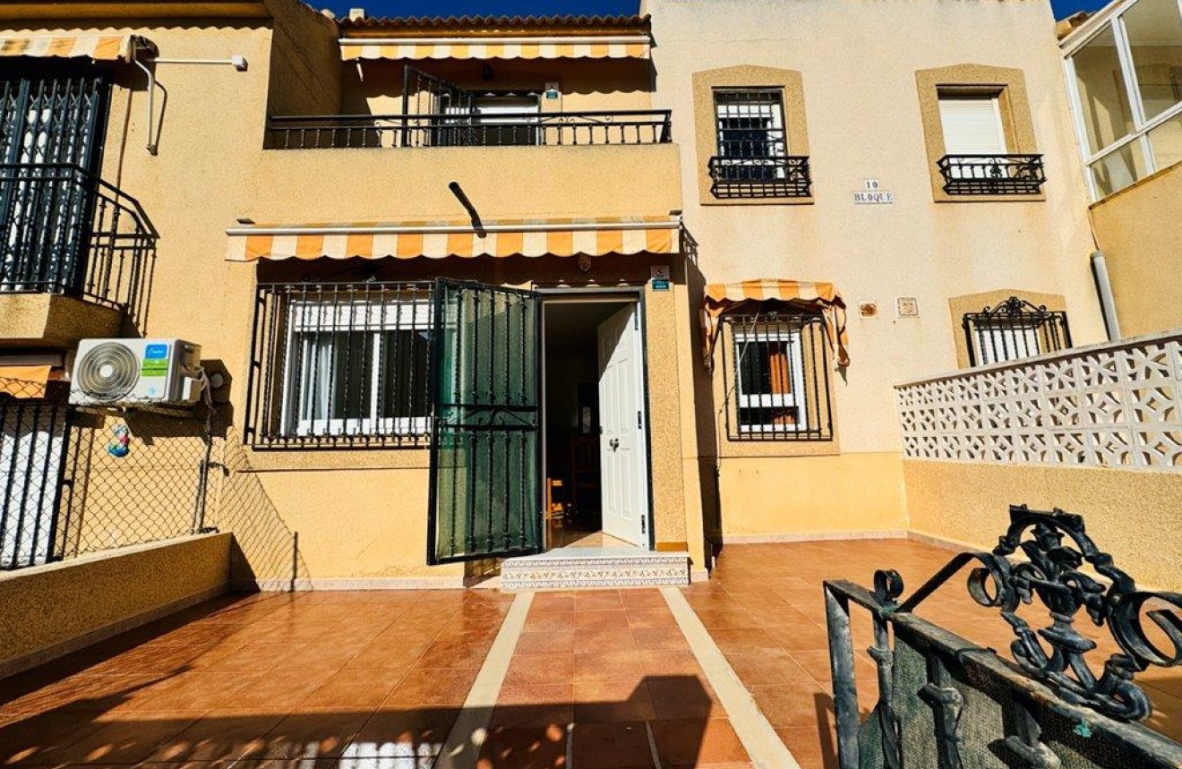 Segunda mano - Chalet -
Torrevieja - Costa Blanca