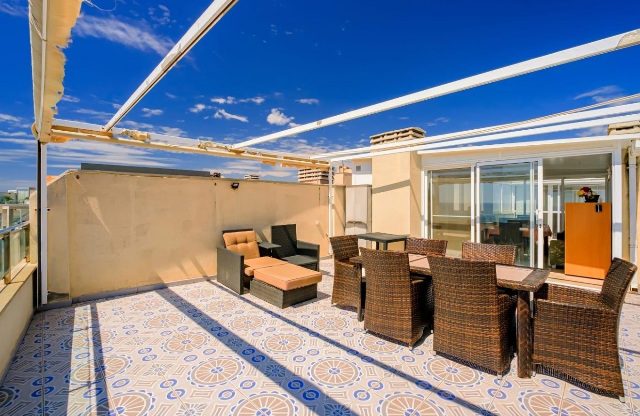 D'occasion - Appartement -
Torrevieja - Playa del Cura