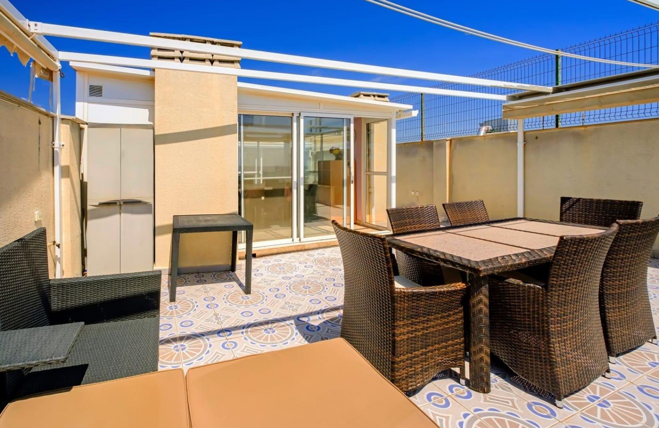 D'occasion - Appartement -
Torrevieja - Playa del Cura