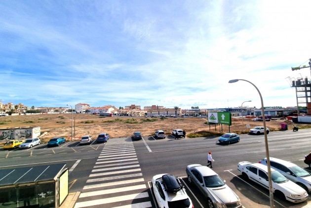 Resale - Apartment / flat -
Torrevieja - Torreblanca