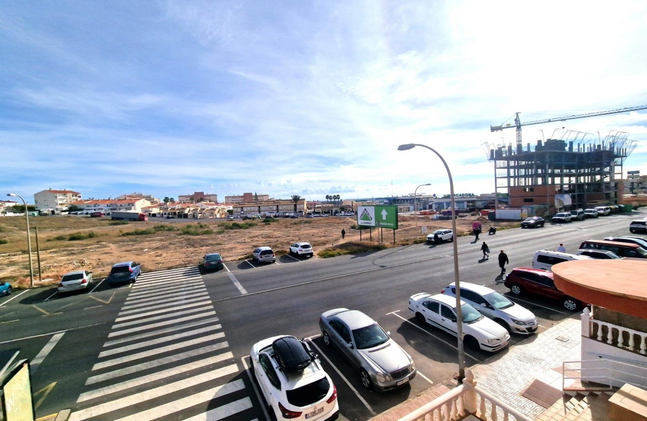 Resale - Apartment / flat -
Torrevieja - Torreblanca